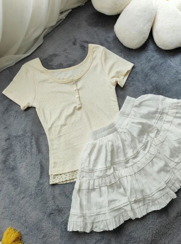 Faux Lace Floral Knit Top 假两件蕾丝碎花上衣*3色 