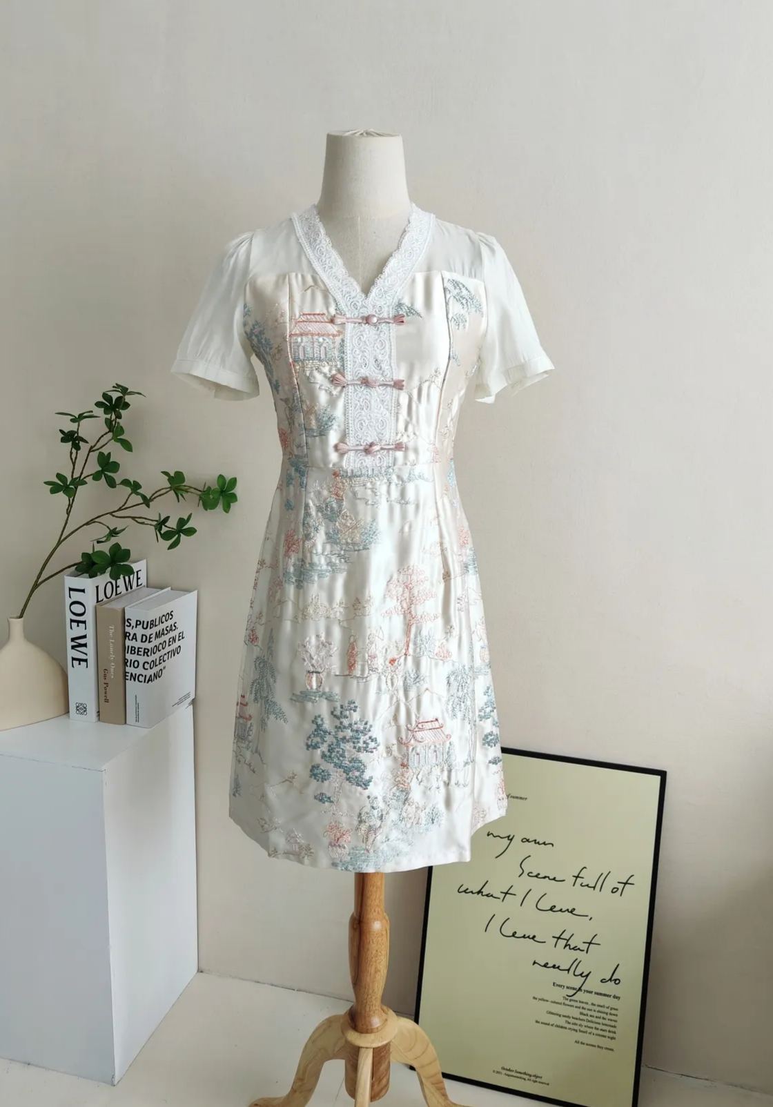 Embroidered Grace Dress 刺绣中式连衣裙