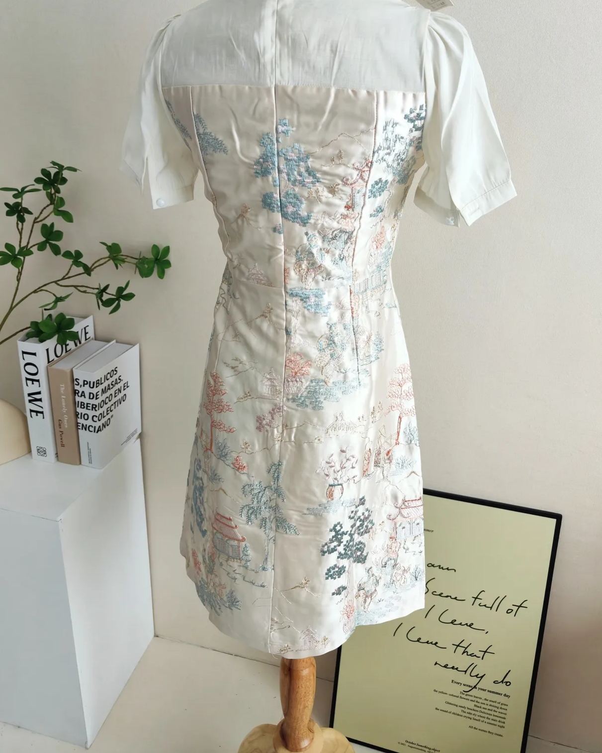 Embroidered Grace Dress 刺绣中式连衣裙