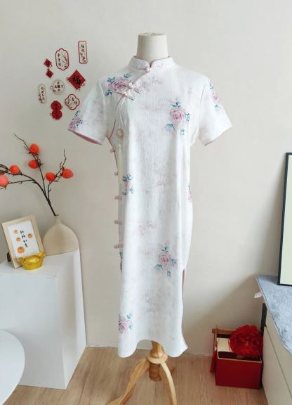 Blooming Rose Cheongsam 玫瑰印花中式旗袍