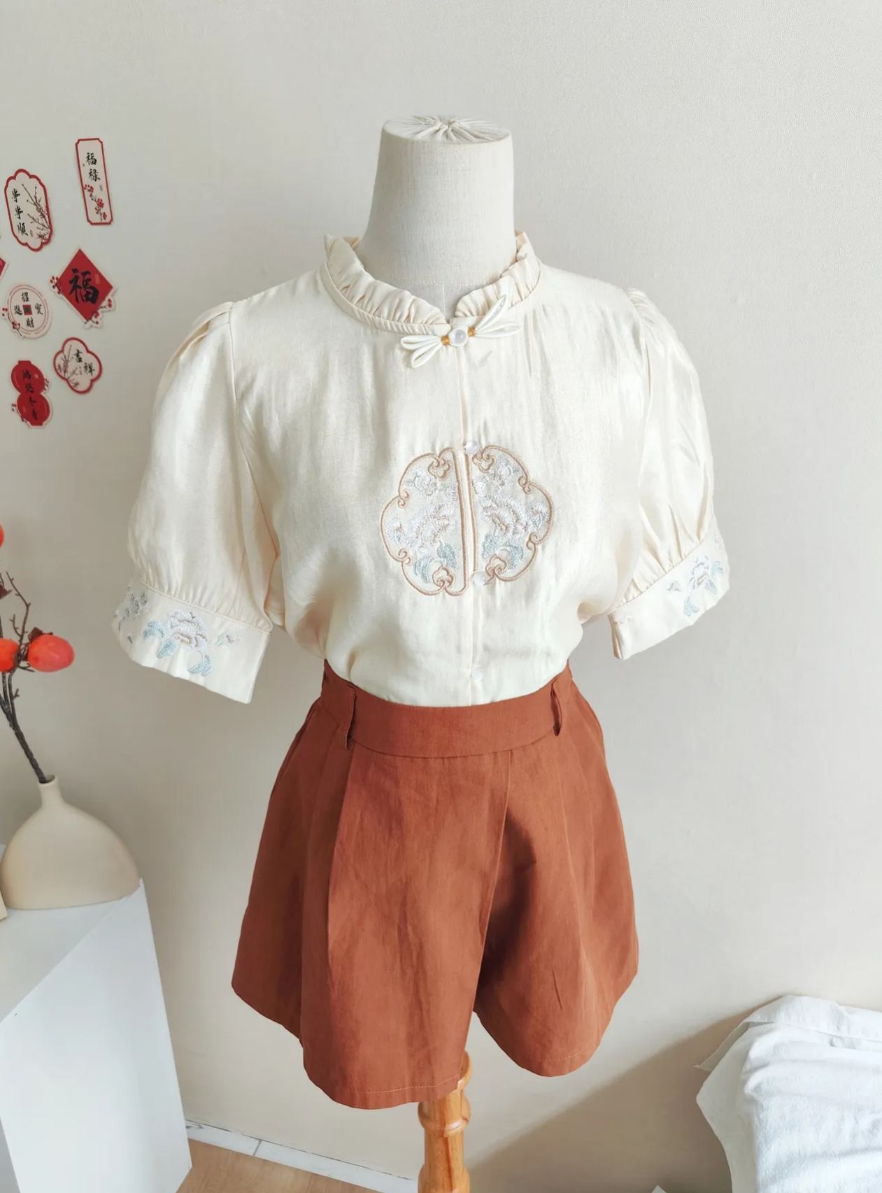 Ruffle Collar Embroidered Tencel Blouse 木耳边立领刺绣天丝衬衫*2Colors