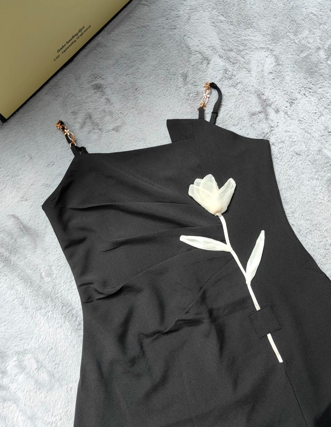 Black Elegance Dress with Soft White Cardigan Set 云意花语黑色连衣裙+白色开衫