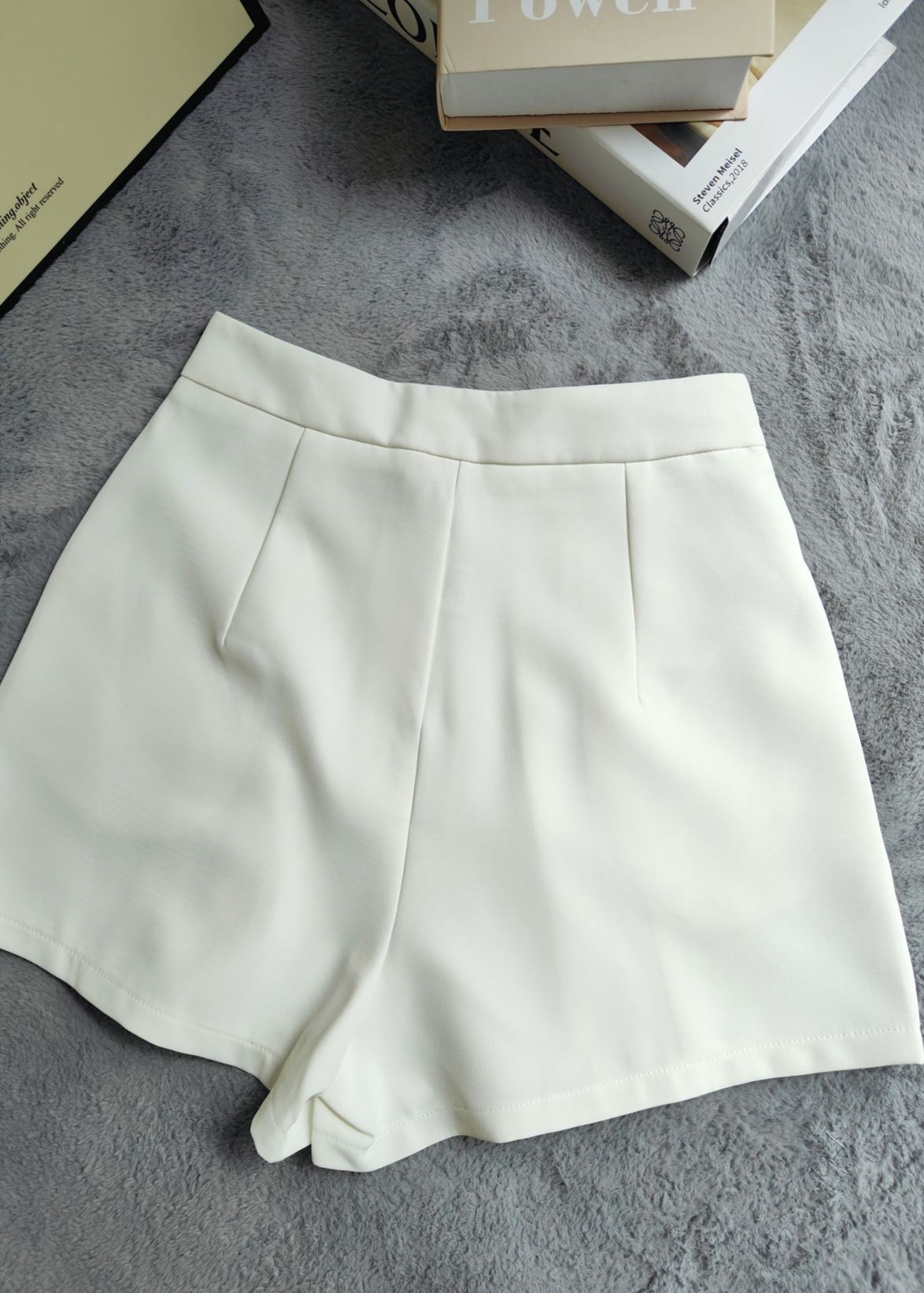 Pearl Button Pleated Blouse 珍珠扣百褶短款*3 Colors