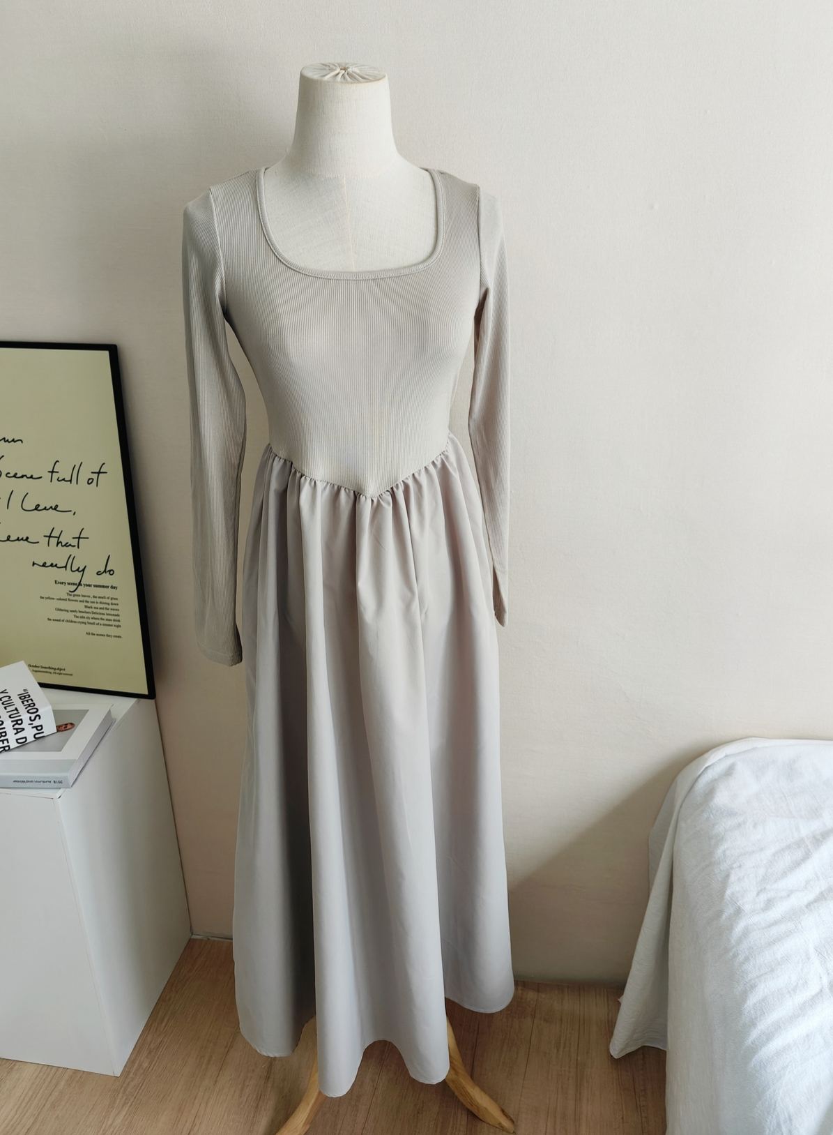 Fiona Long Sleeve Knitted Dress 方领长袖针织连衣裙*2 Colors 