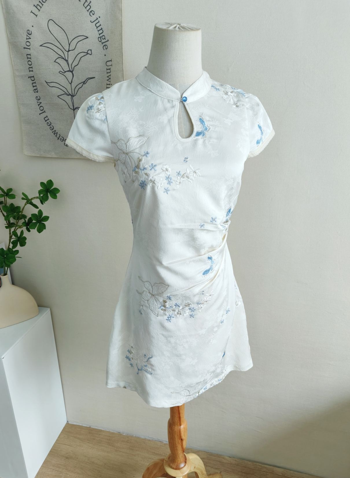 Elowen Embroidered Cheongsam气质温婉刺绣旗袍*2 Colors