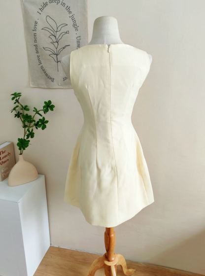 Avenna Round Neck Waist Dress 纯色圆领收腰连身裙*7 Colors