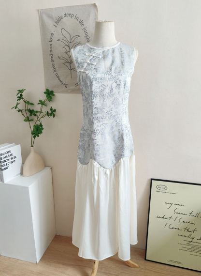 Qingelle New Chinese Elegant Panel Dress 名门大小姐 ✦绝美！ 新中式拼接设计连身裙*2 Colors