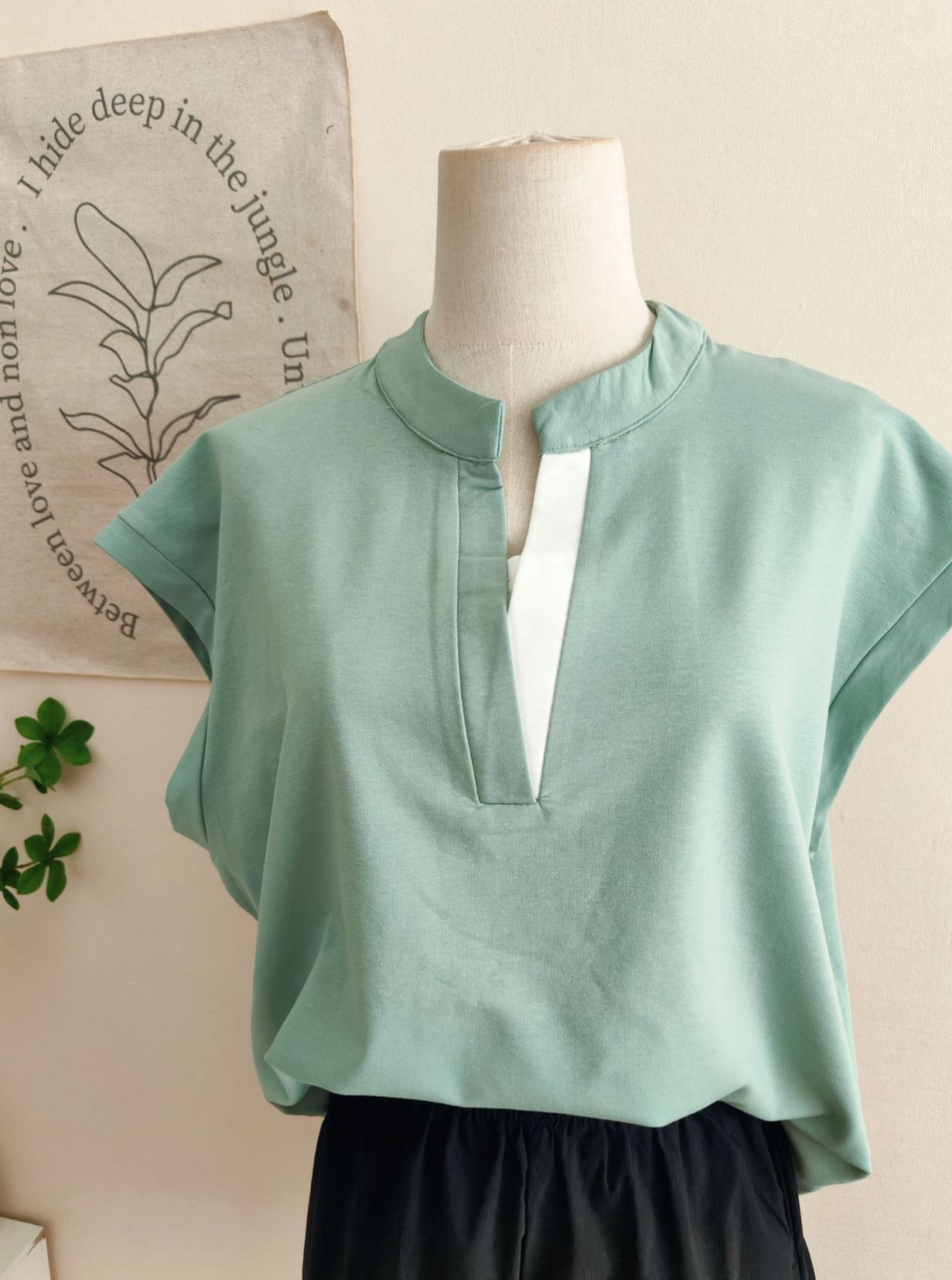 Colorblock V-Neck Top 撞色V领上衣*5 Colors