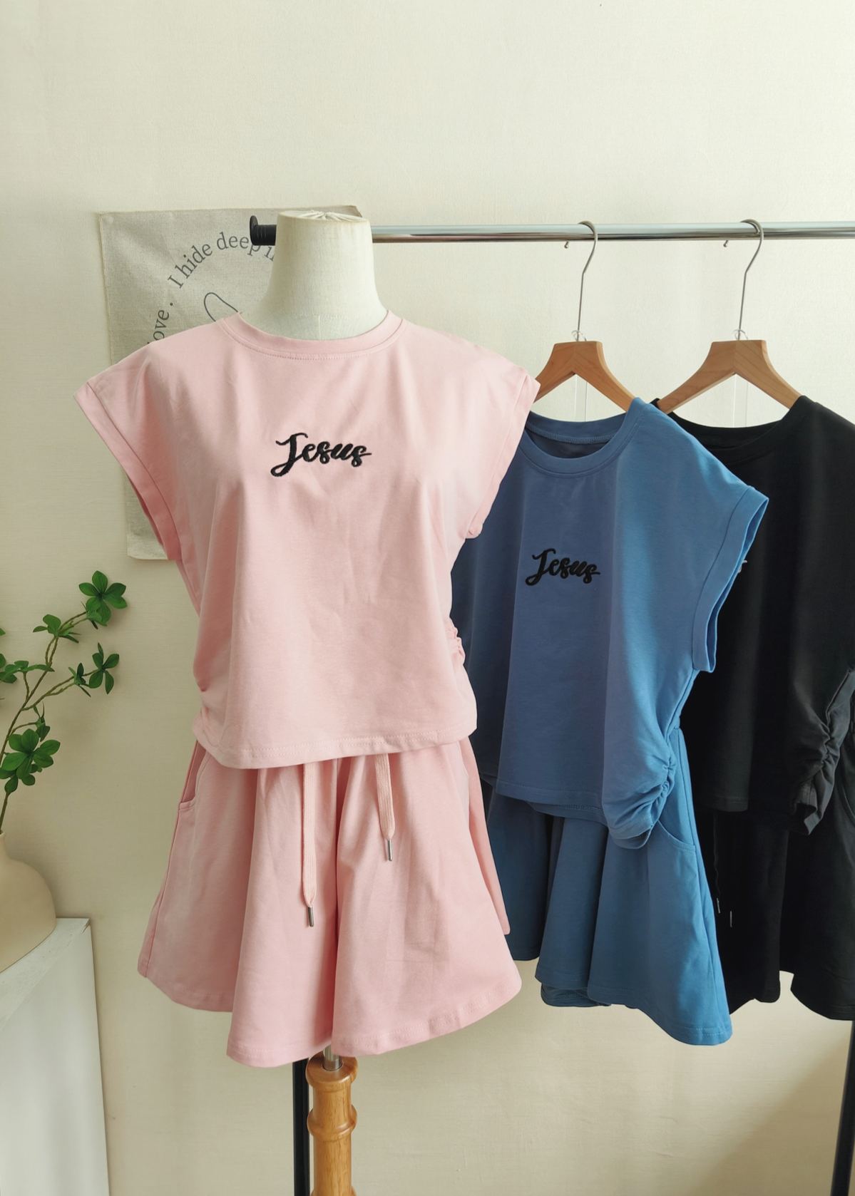 Korean Style T-Shirt & Pants Set 韩式T恤短裤套装*4 Colors