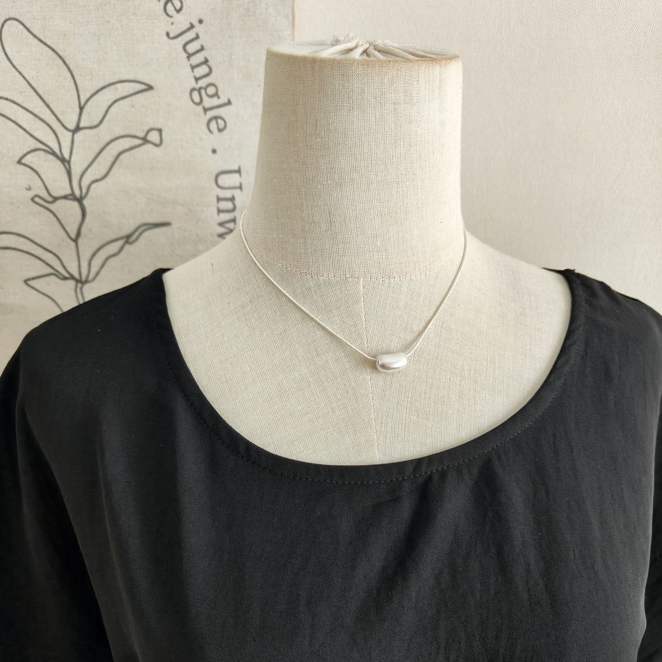 Matte Beaded Choker 哑光小豆子颈链