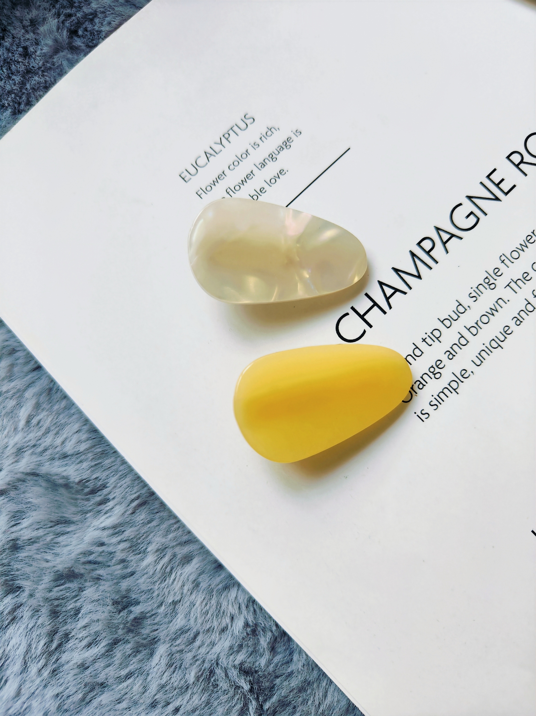 Teardrop Hair Accessory 水滴形醋酸发夹(1 pair)