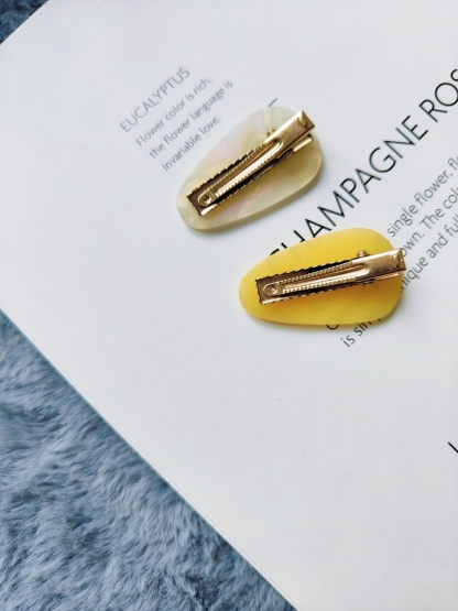 Teardrop Hair Accessory 水滴形醋酸发夹(1 pair)