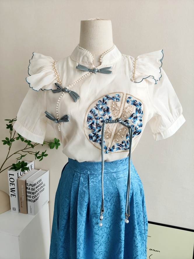 Embroidered Ruffle Hem Top & Skirt Set 刺绣荷叶边上衣+半身裙两件套