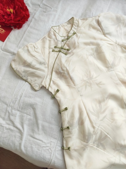 Bright Moon Bamboo Cheongsam玉竹花语改良旗袍