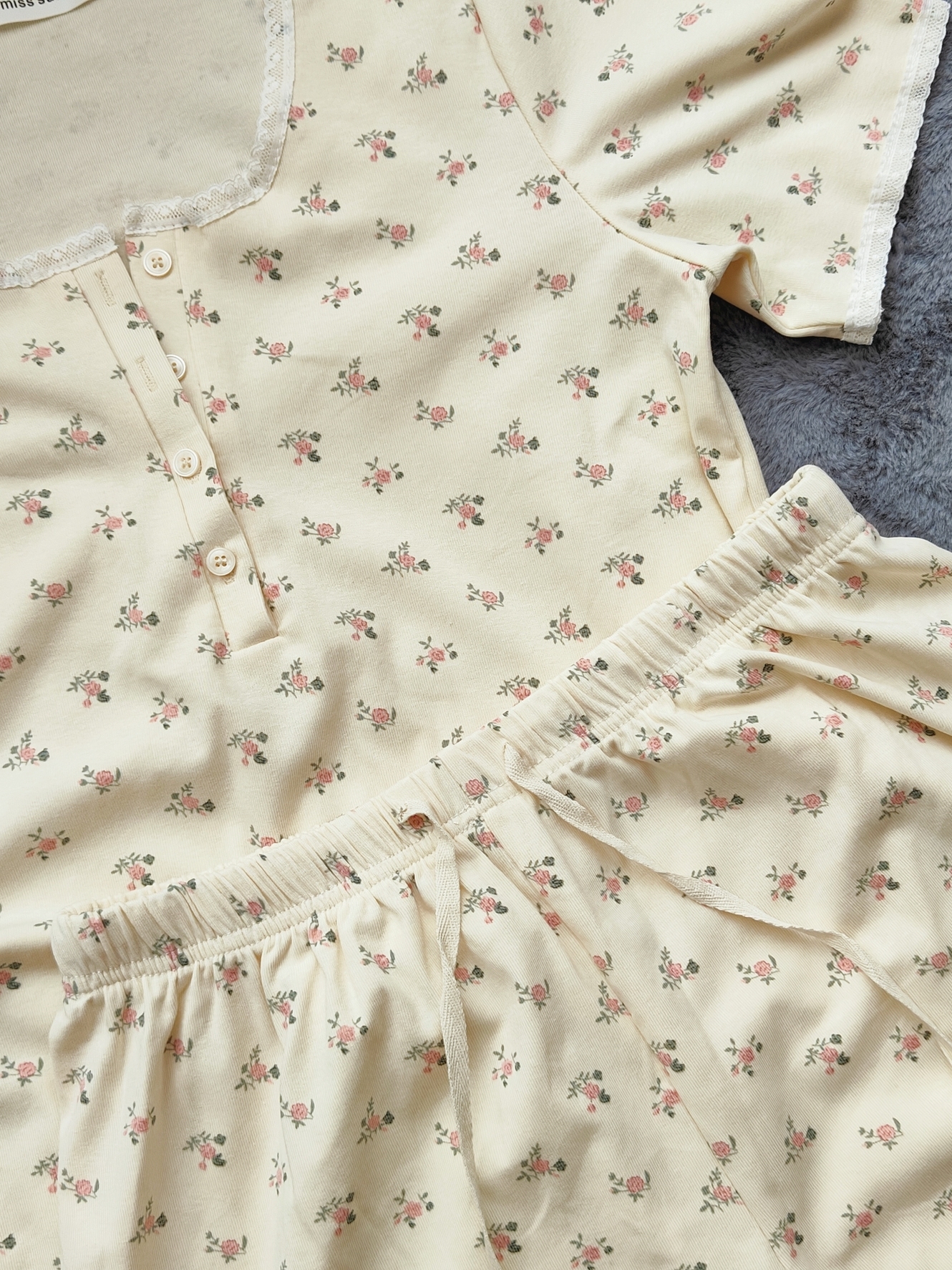 Sweet Lace Floral Homewear Set 碎花蕾丝花边两件套家居服