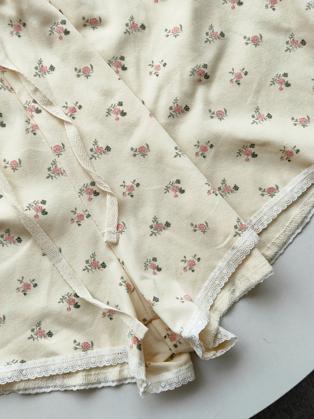 Sweet Lace Floral Homewear Set 碎花蕾丝花边两件套家居服