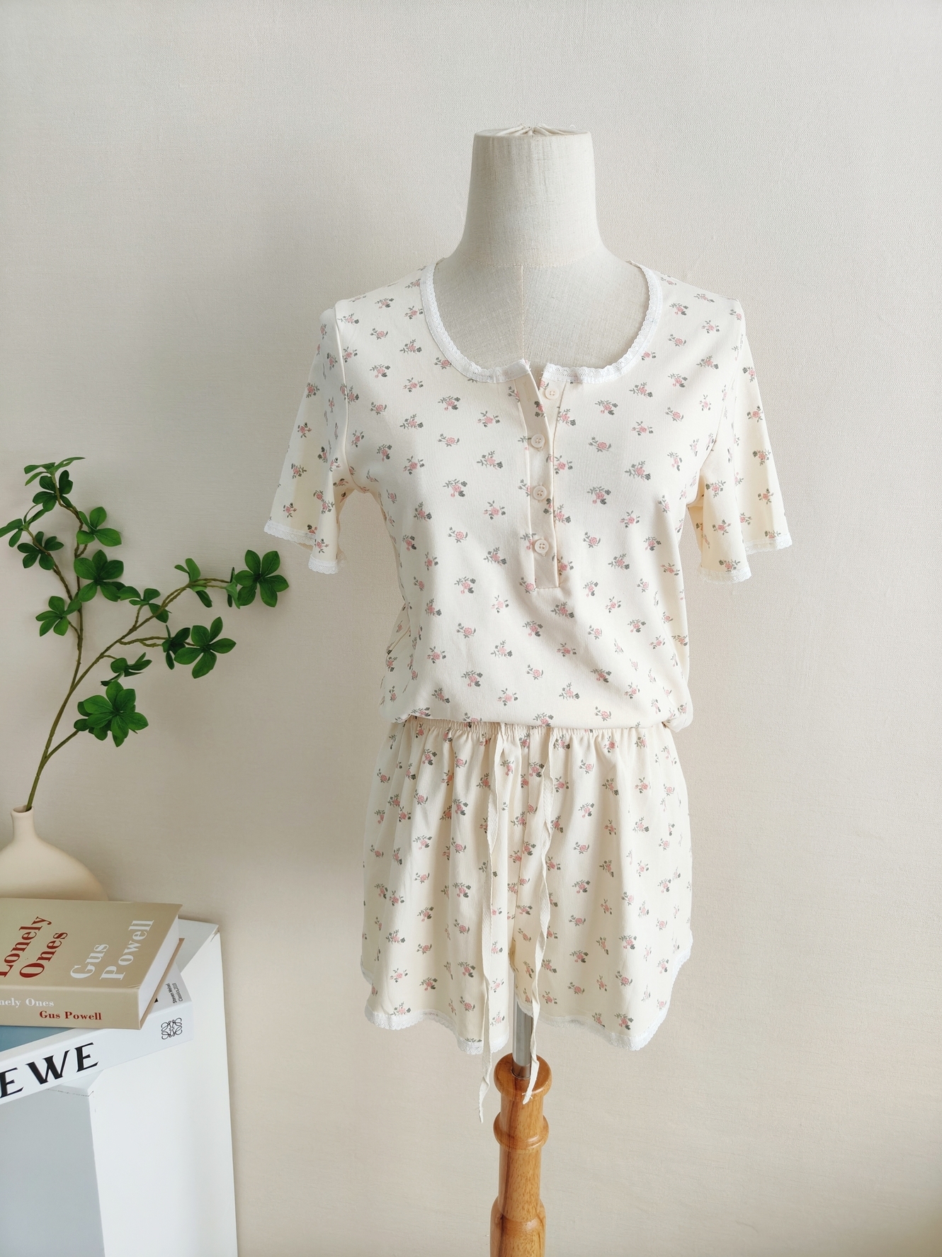 Sweet Lace Floral Homewear Set 碎花蕾丝花边两件套家居服