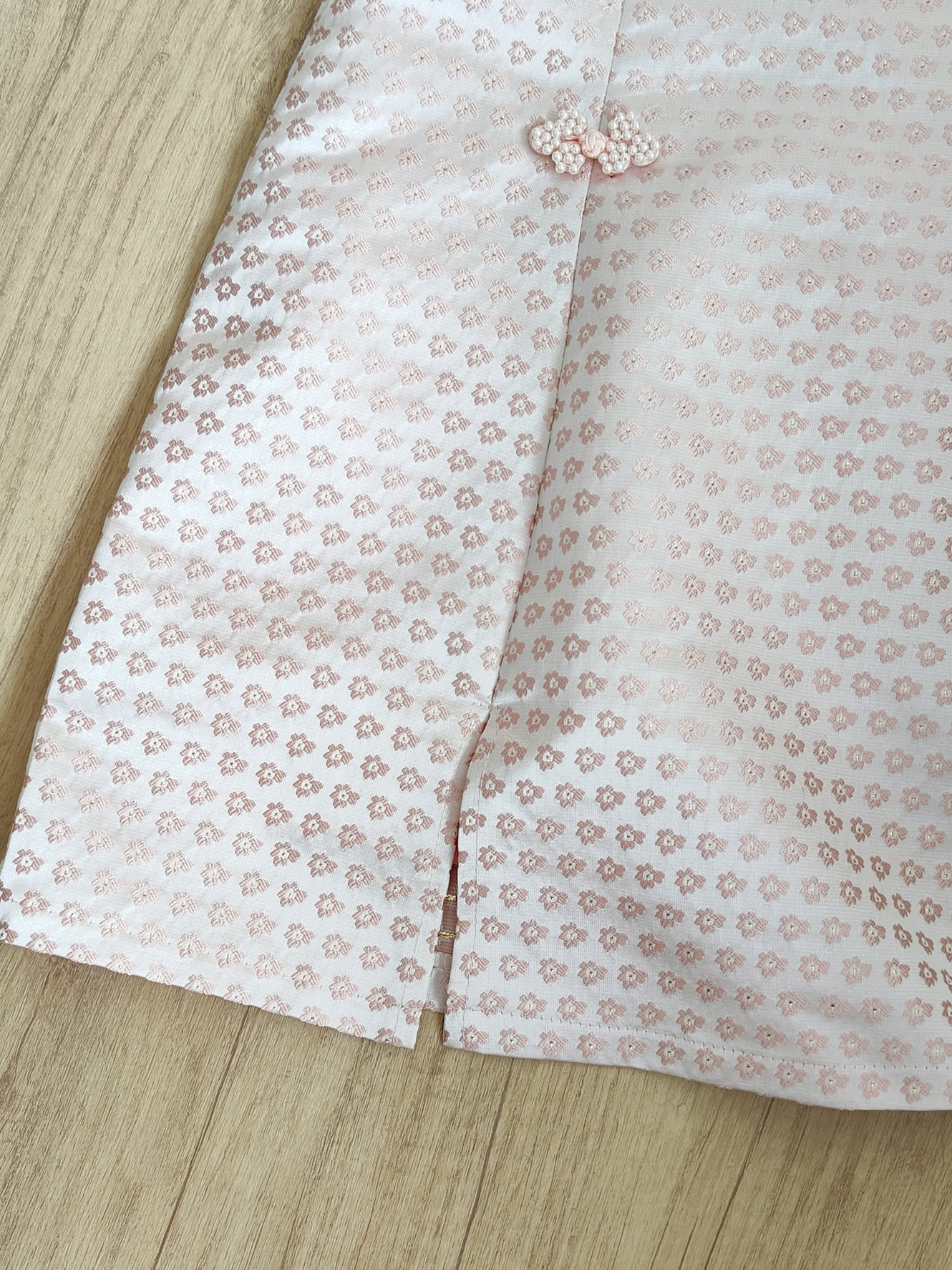 Embroidered Gold Dress 提花织金连衣裙