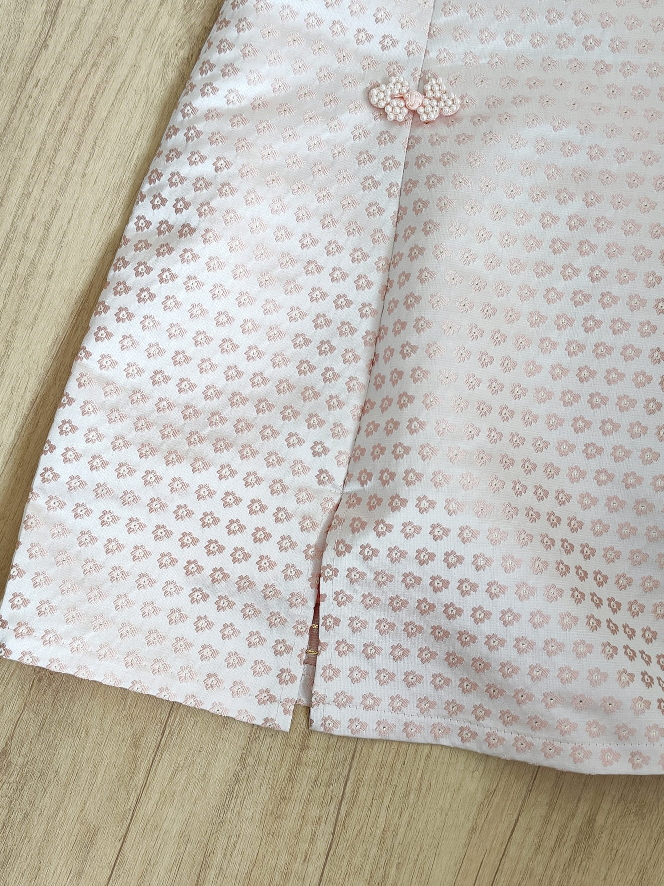 Embroidered Gold Dress 提花织金连衣裙