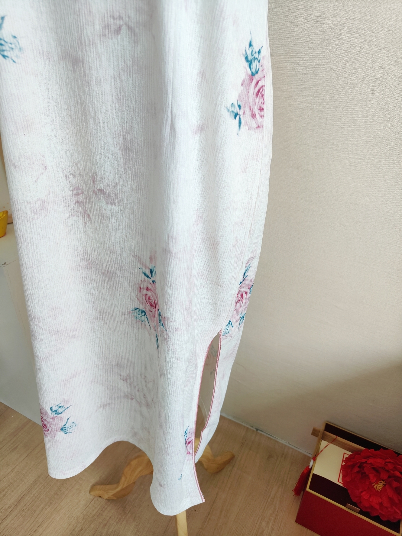 Blooming Rose Cheongsam 玫瑰印花中式旗袍