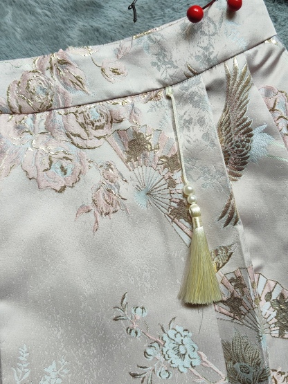 Floral Jacquard Satin Skirt缎面提花马面裙*2 Colors