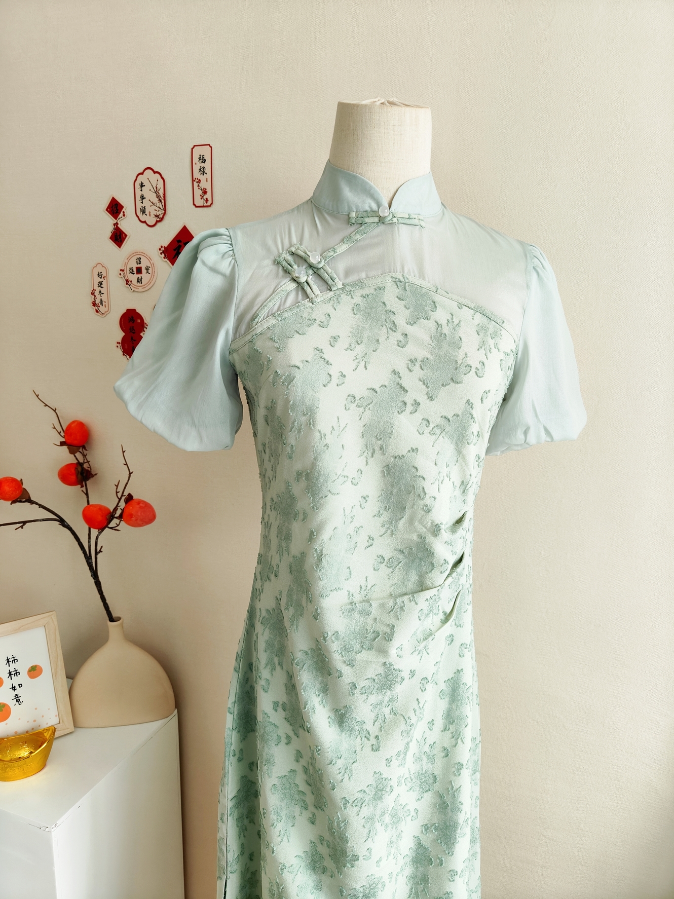 Floral Porcelain Cheongsam 花开青瓷改良旗袍
