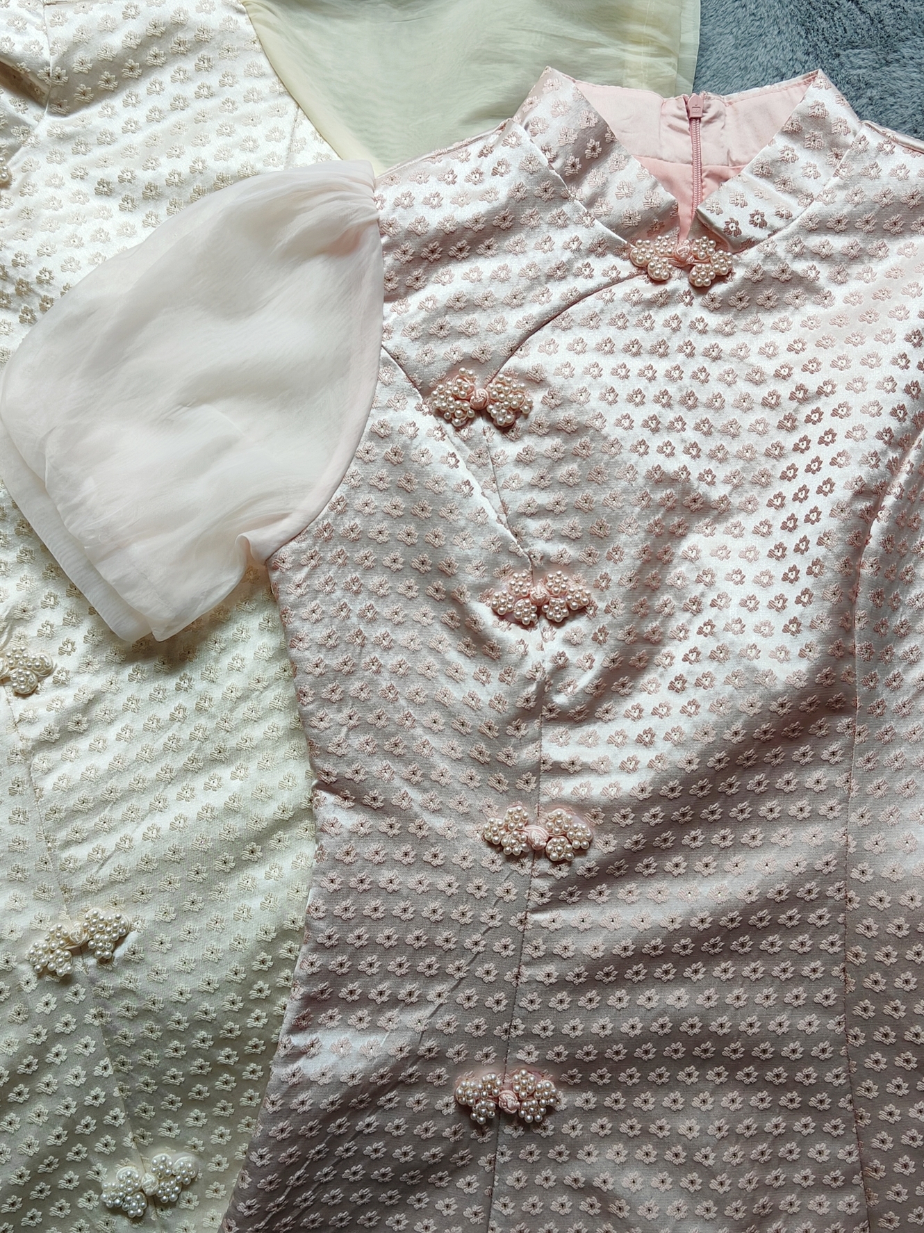 Embroidered Gold Dress 提花织金连衣裙