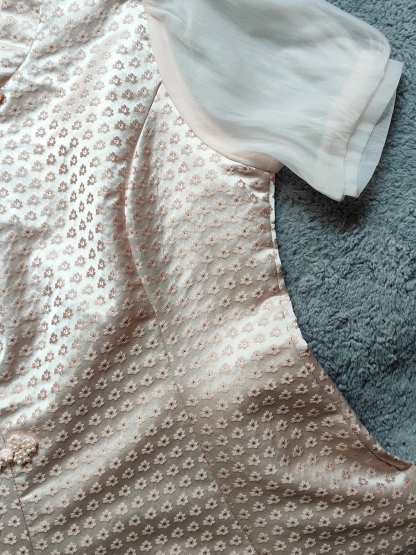 Embroidered Gold Dress 提花织金连衣裙