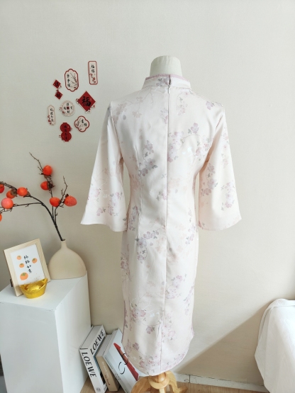 Classic Chinese Two-Piece Set 马甲+旗袍套装