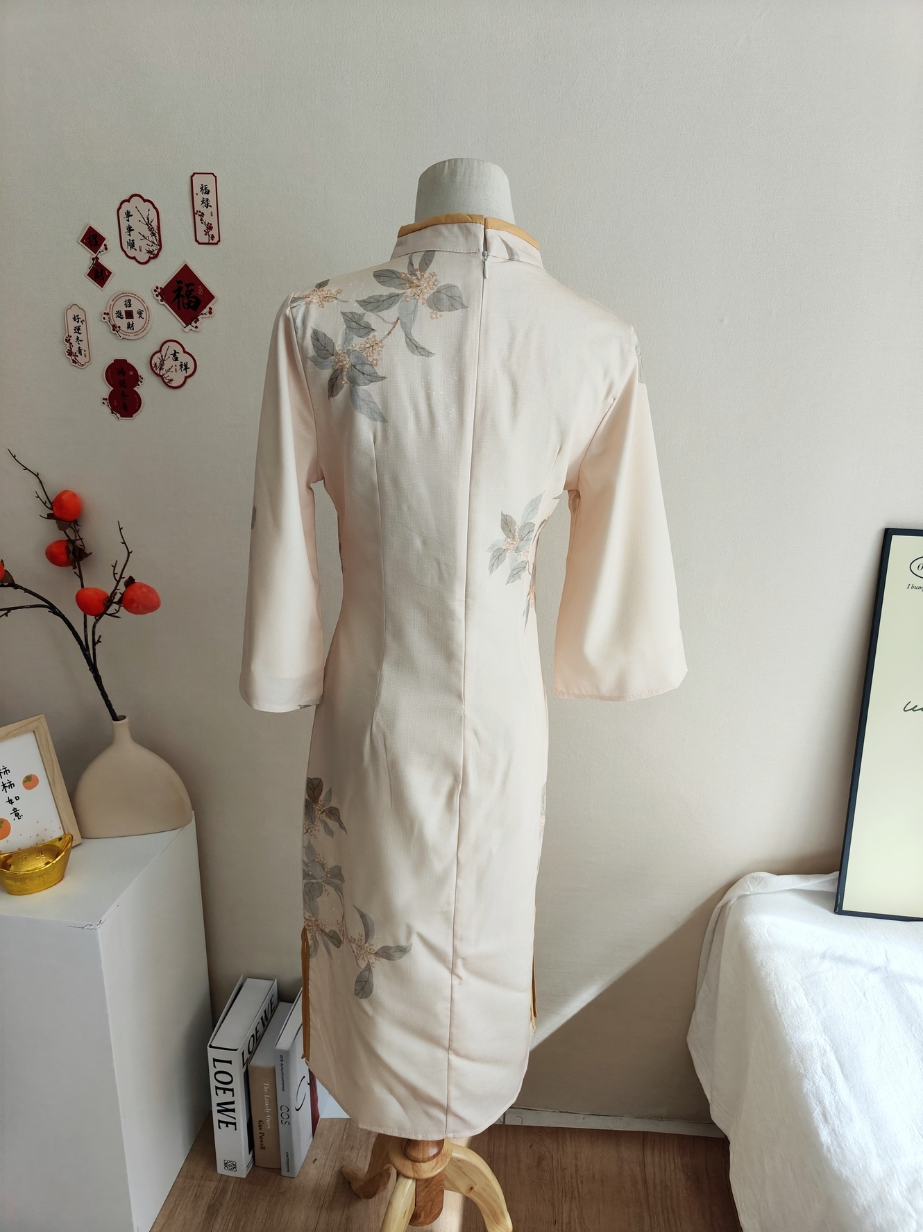 Classic Chinese Two-Piece Set 马甲+旗袍套装