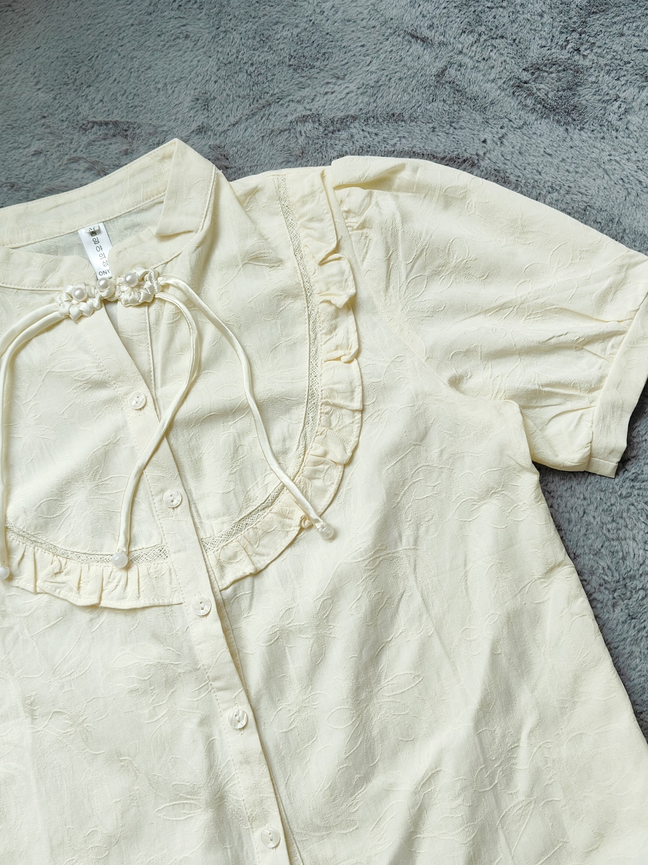 Chinese Knot Ruffle Shirt 盘扣荷叶边衬衫