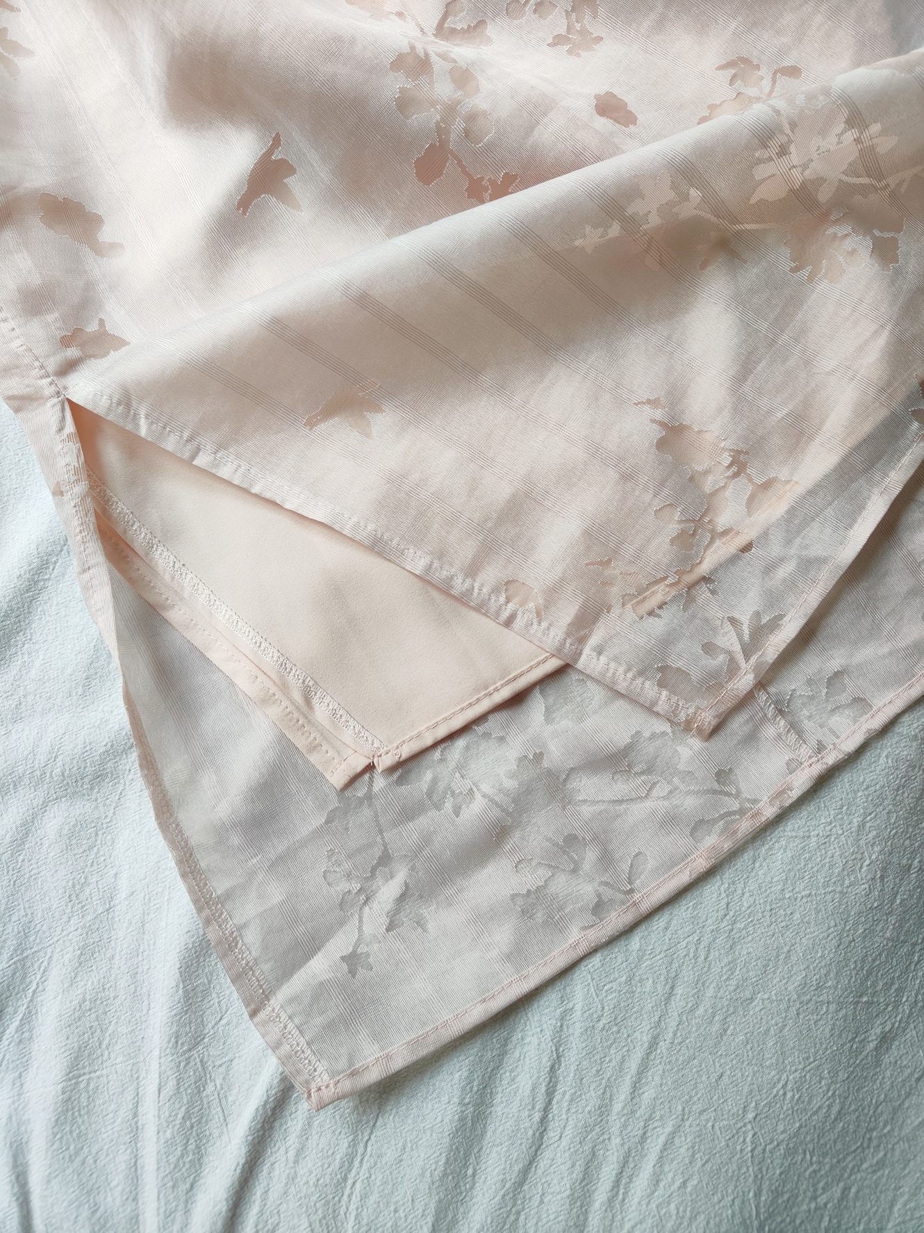 Pink Charm Lace Cheongsam粉黛蕾韵旗袍