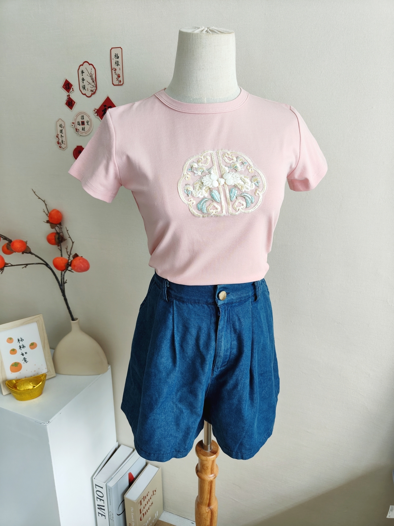 Ribbed Texture Embroidered Crop Tee 刺绣螺纹短款t恤*4 Colors 