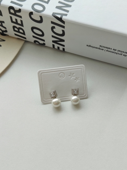 Moonlit Pearl Drops 珍珠锆石耳环*2 Colors