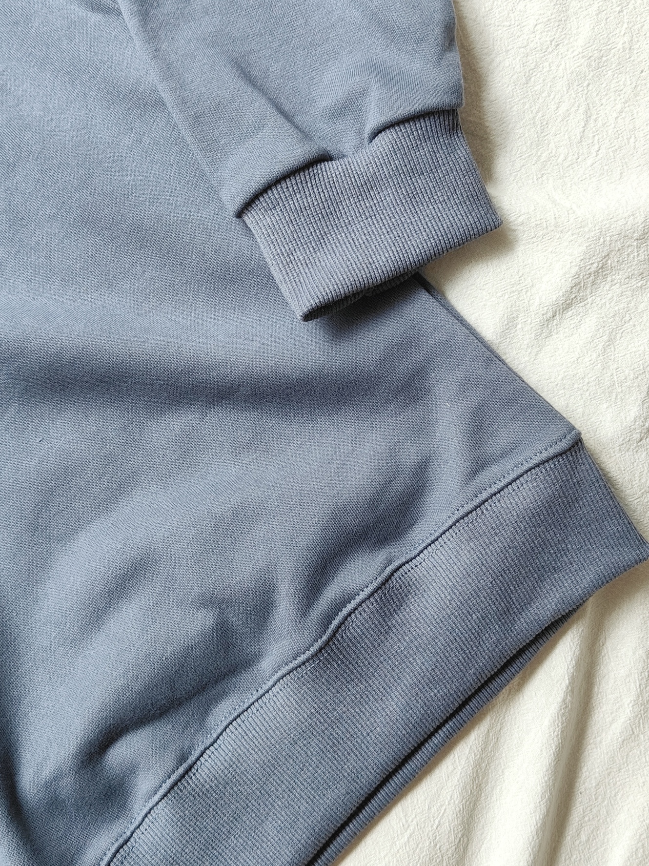 Macaron Bebe Embroidered Sweatshirt 马卡龙色Bebe刺绣宽松卫衣*2Colors