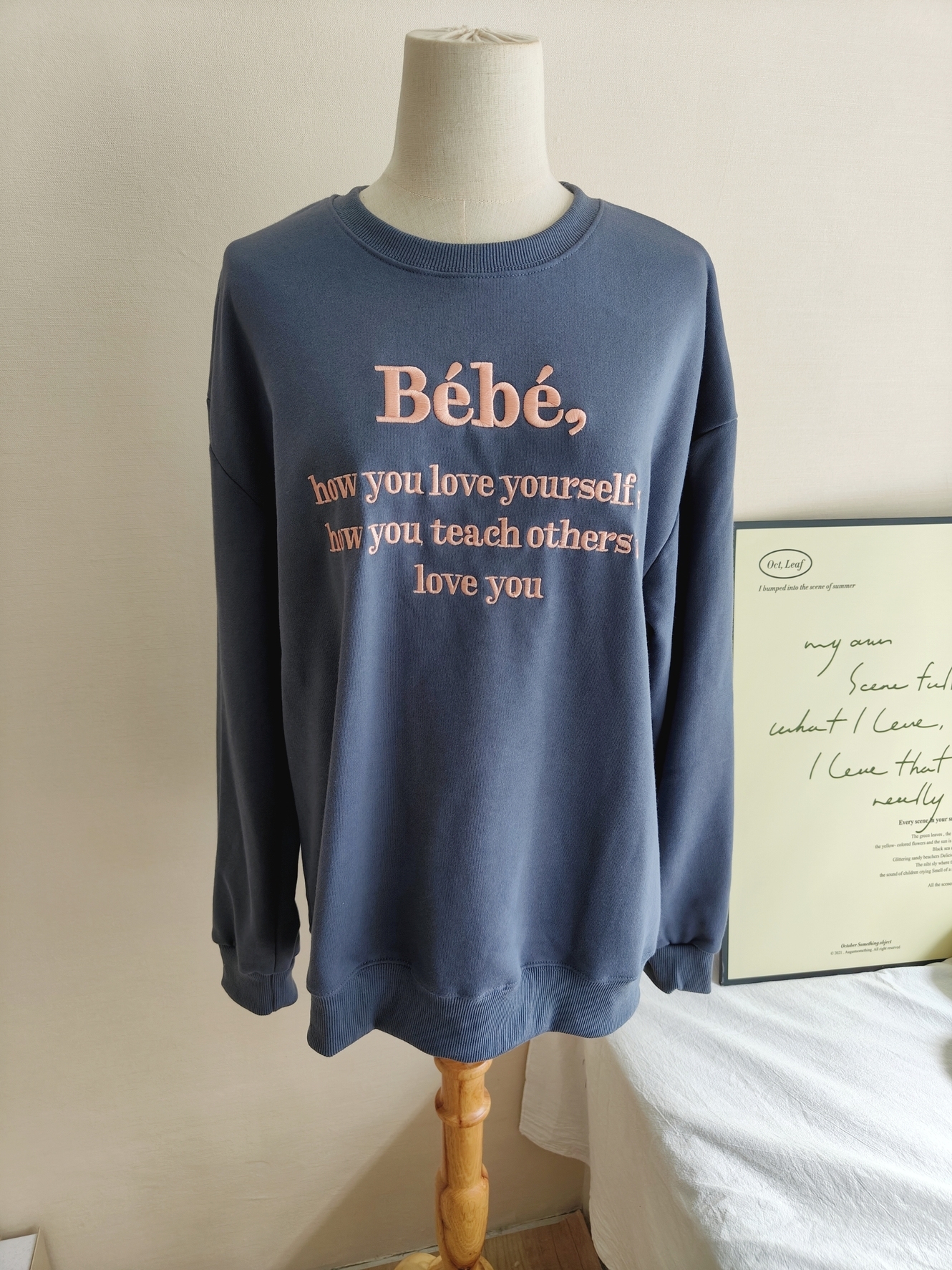 Macaron Bebe Embroidered Sweatshirt 马卡龙色Bebe刺绣宽松卫衣*2Colors