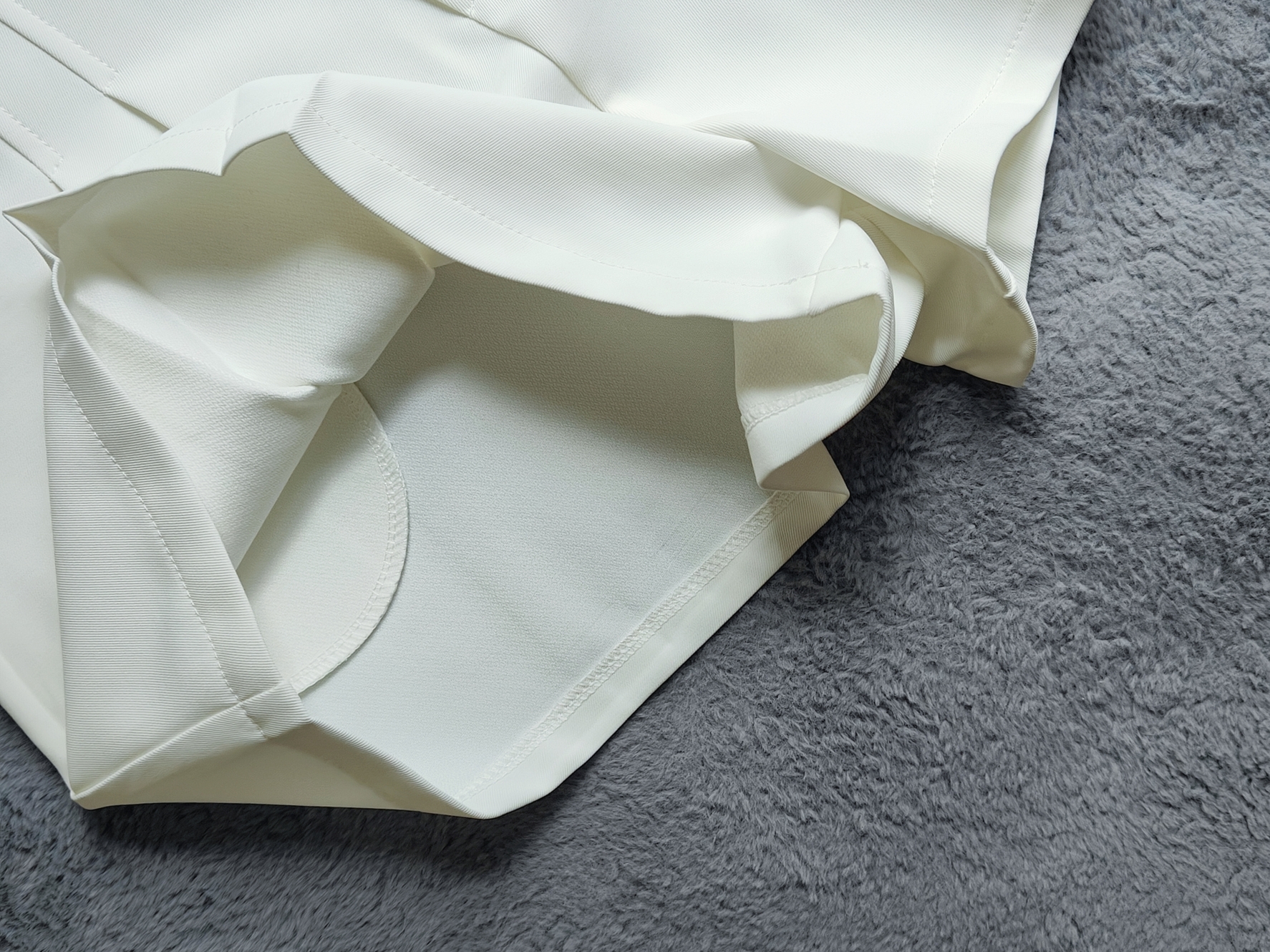 Pearl Button Pleated Blouse 珍珠扣百褶短款*3 Colors