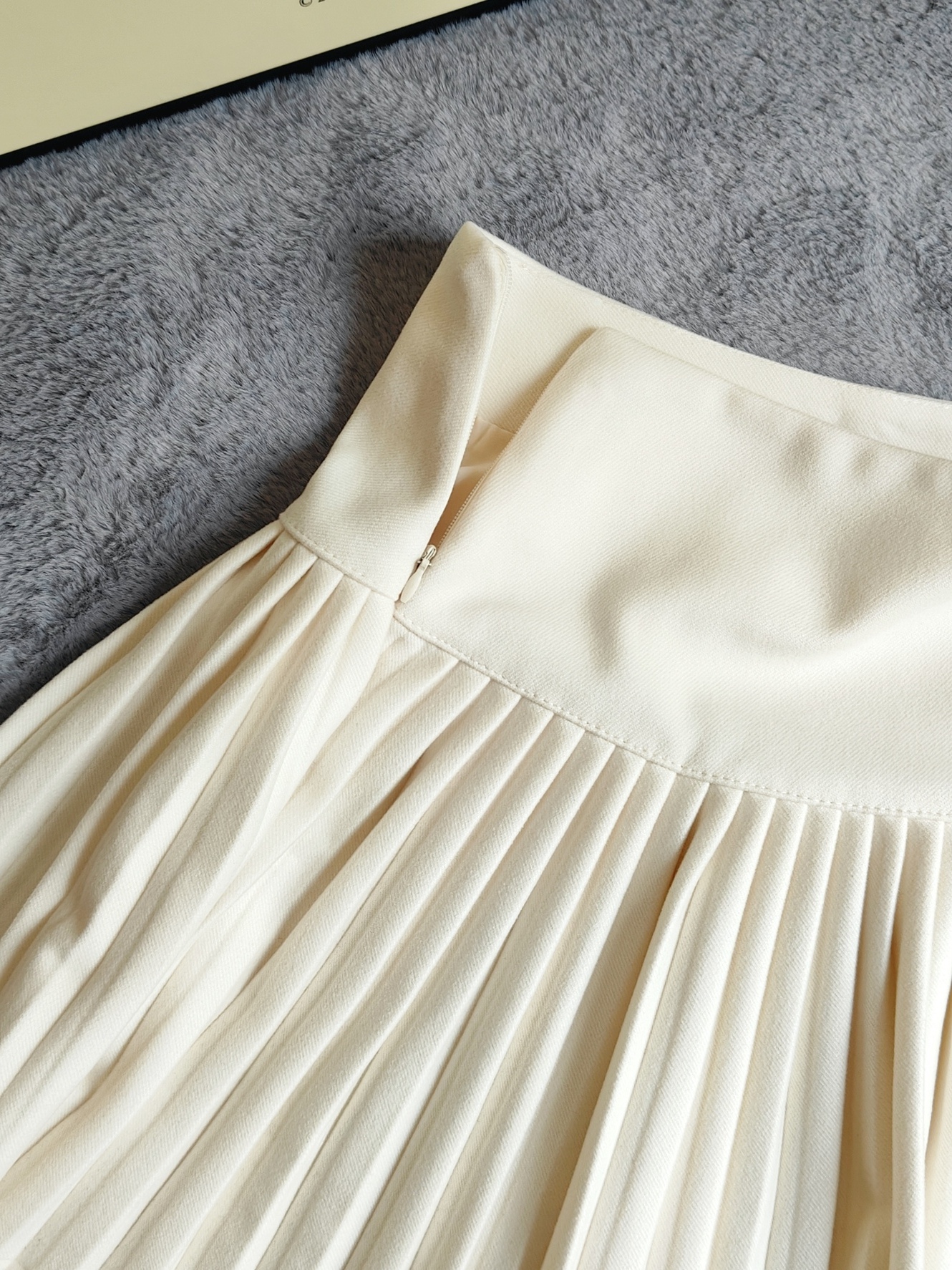 Elara Pleated Midi Skirt 百褶裙半身裙*3 Colors