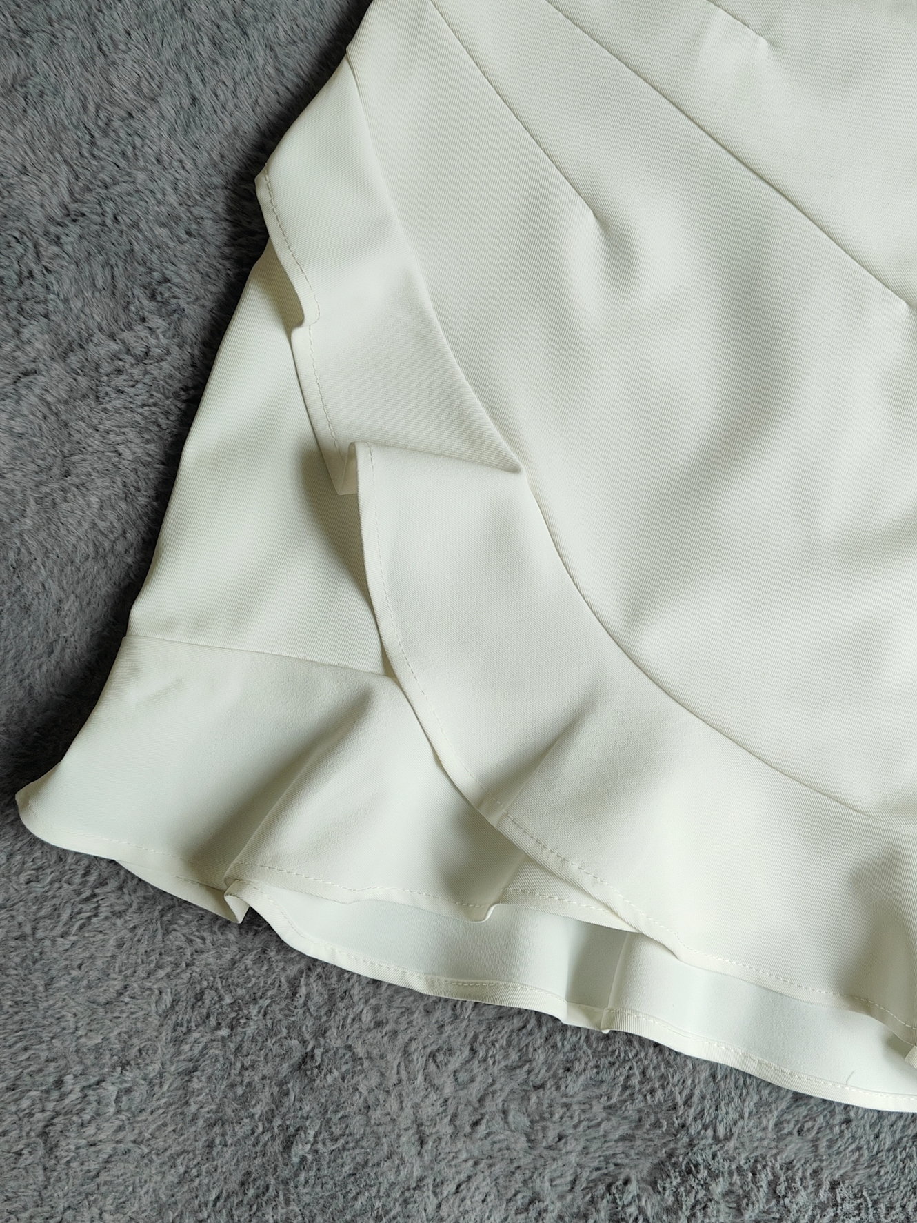 Clarissa  Ruffle Skirt 不规则荷叶边半身裙* 3 Colors