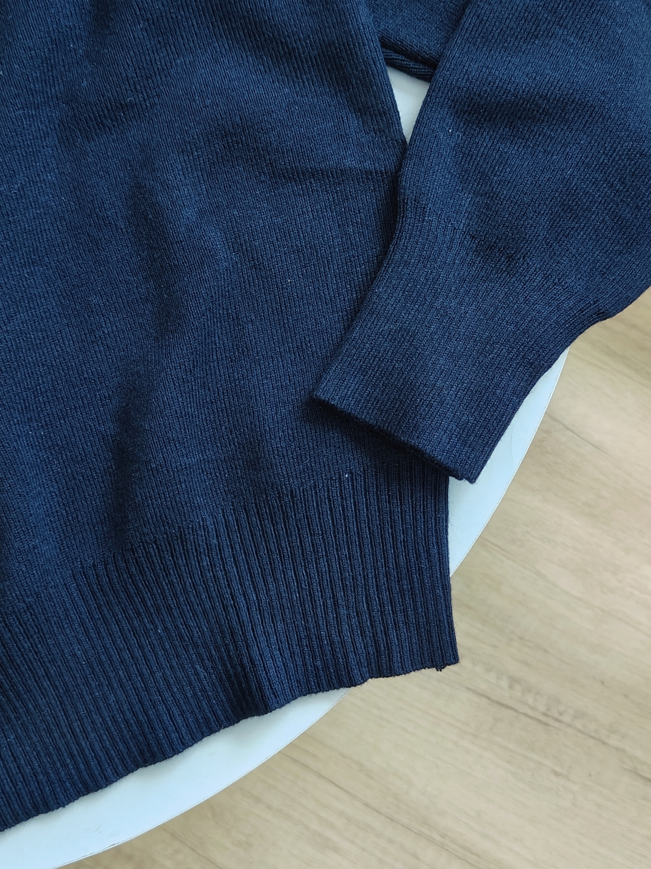 Chic Dual-Tone Knit Top 慵懒撞色假两件毛衣* 2 Colors