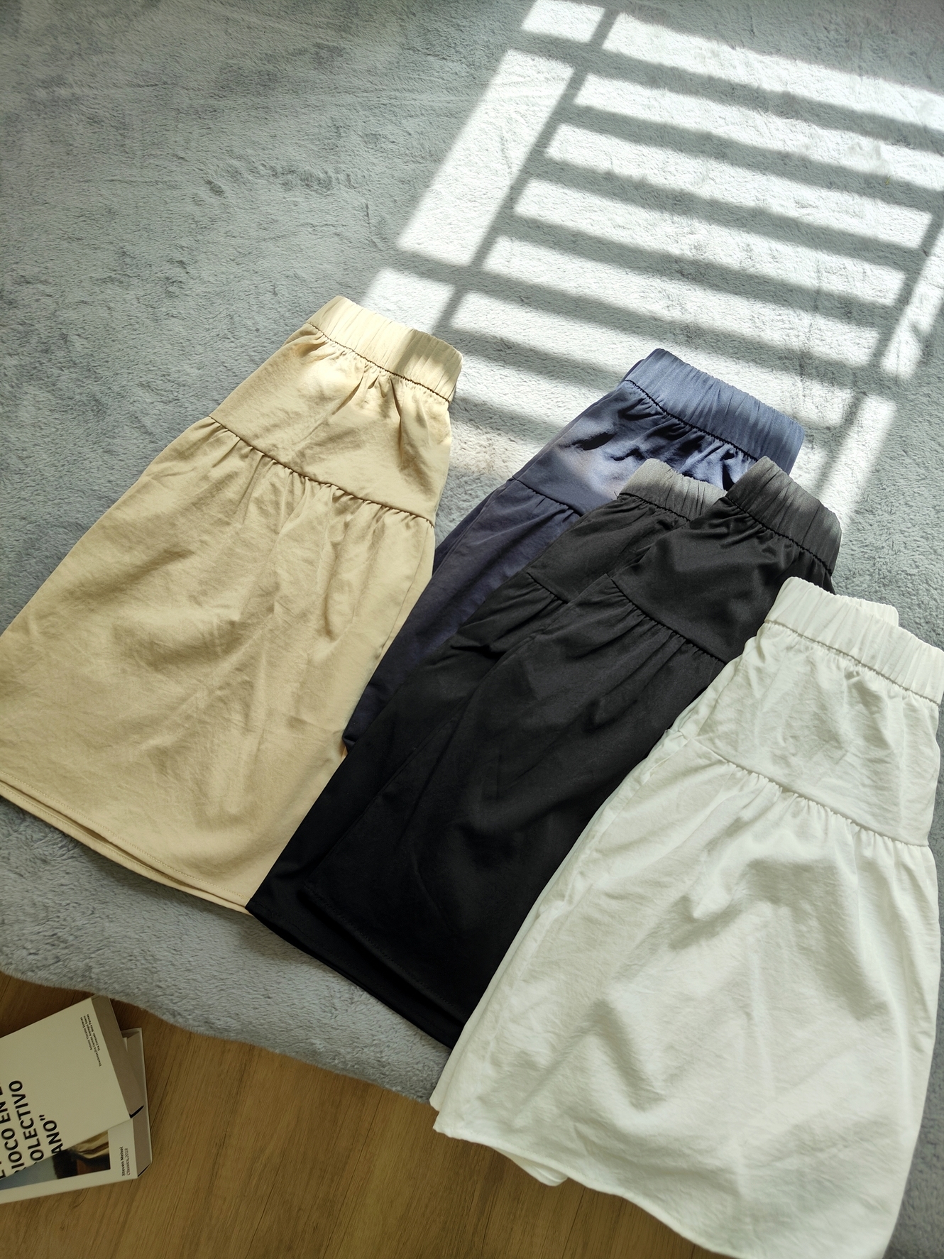 Casual Midi Skirt 日系五分短裙*4 Colors