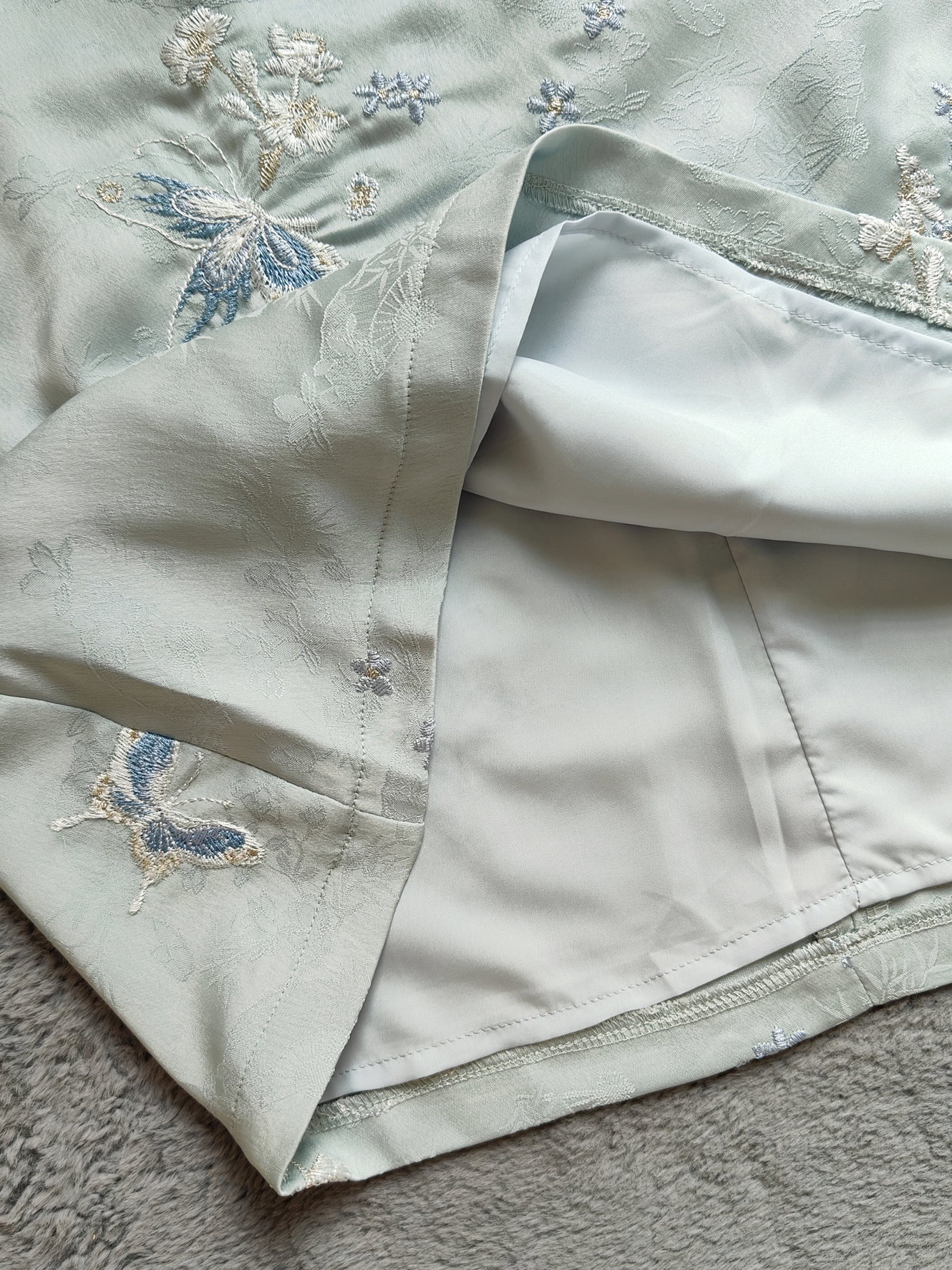 Elowen Embroidered Cheongsam气质温婉刺绣旗袍*2 Colors