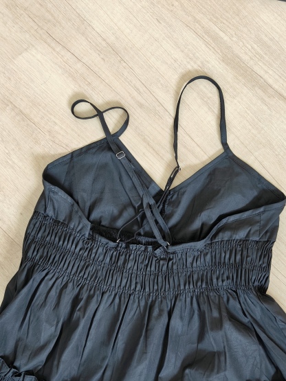 Sexy V-neck Black Strap Dress  黑色V领吊带连衣裙