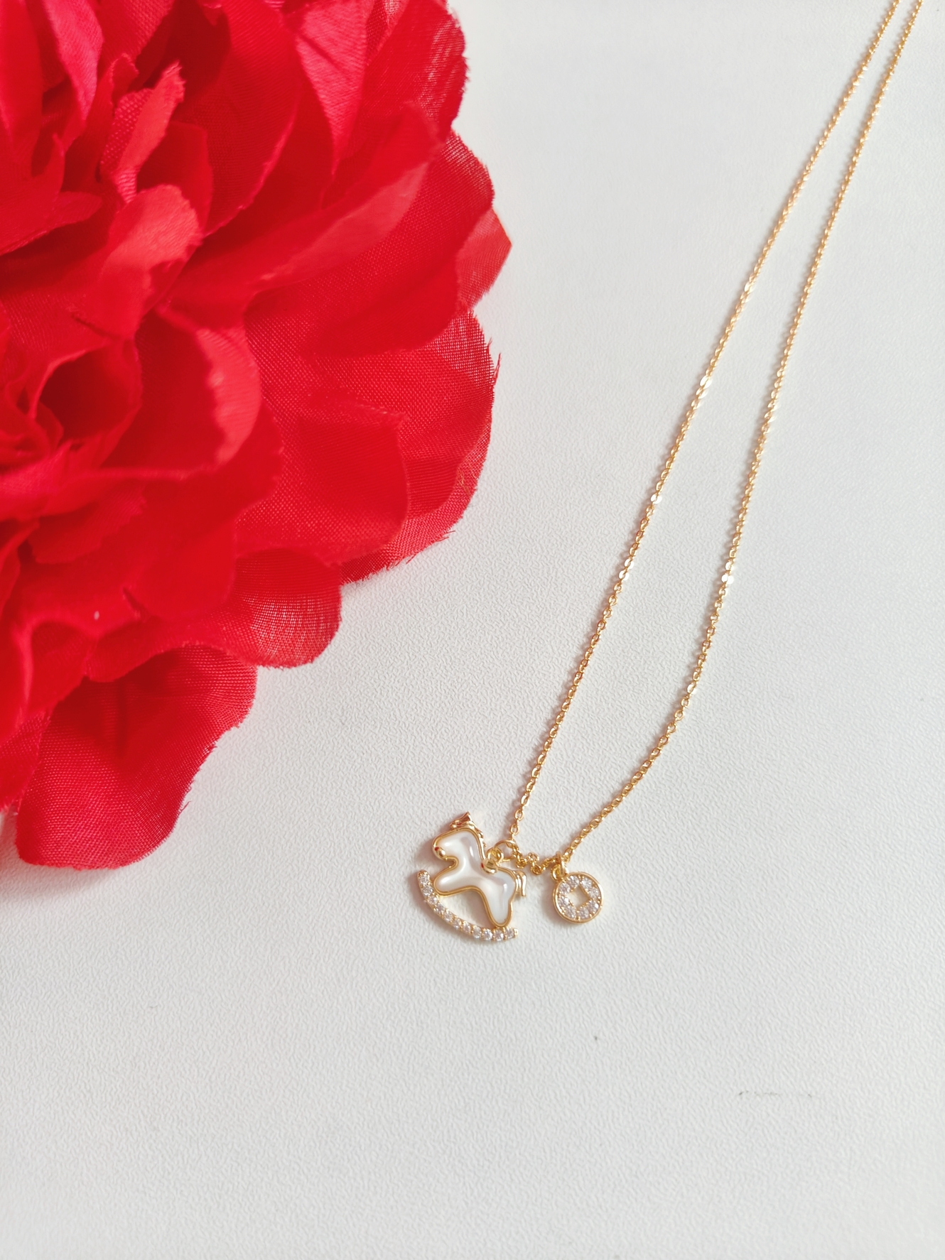 Lucky Horse Shell Collarbone Necklace 马年天然贝壳锁骨链