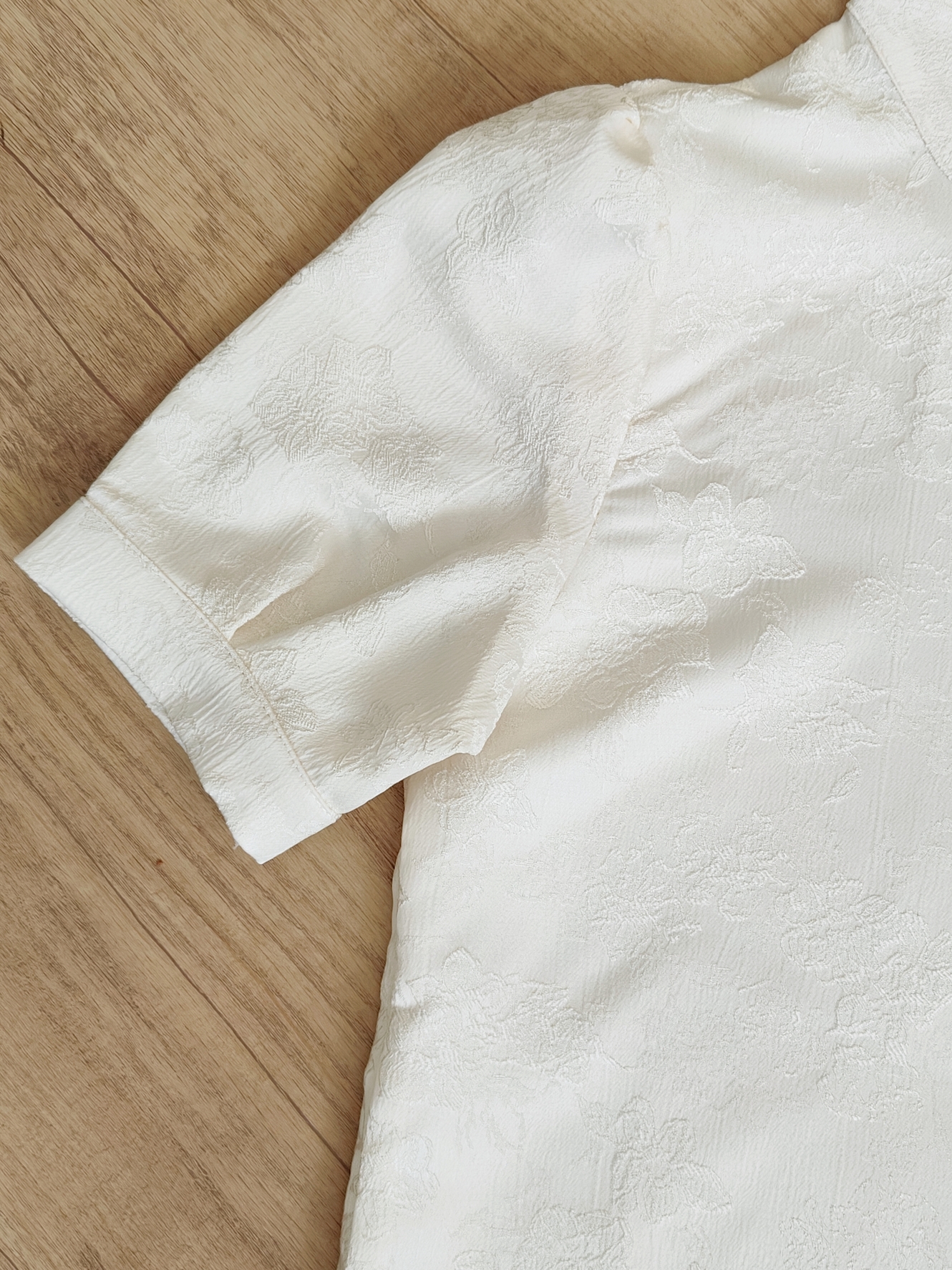 Stand-Neck Jacquard Top 提花立领上衣