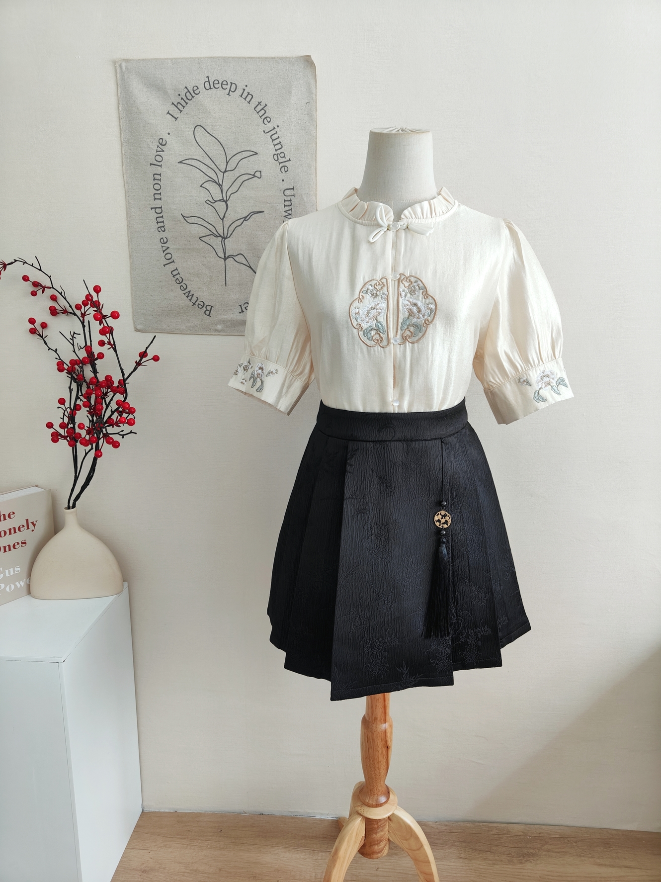 Sweet Jacquard Pleated Skirt 甜美提花百褶半身裙*2 Colors