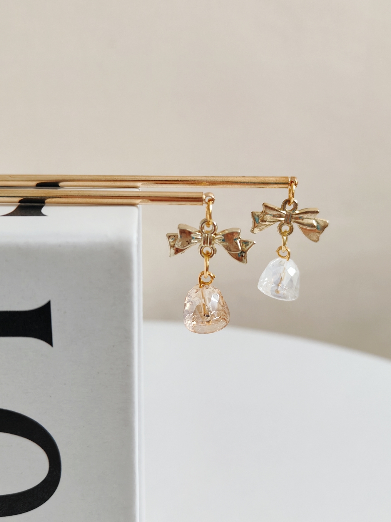 Crystal Bell Bow Hairpin 蝴蝶结水晶铃铛发簪*2 Colors