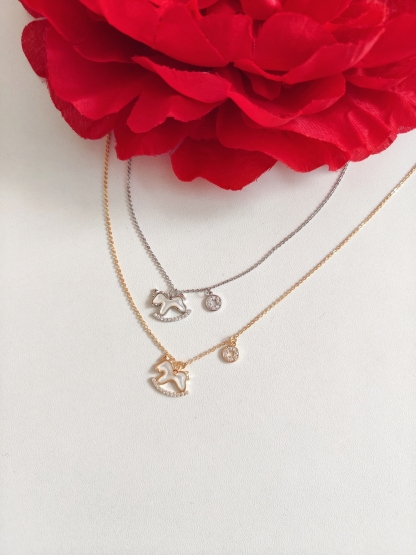 Lucky Horse Shell Collarbone Necklace 马年天然贝壳锁骨链