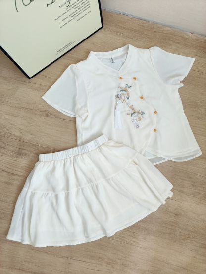 Yurou Ivory Embroidered Chinese Set 米白色绣花中式套装