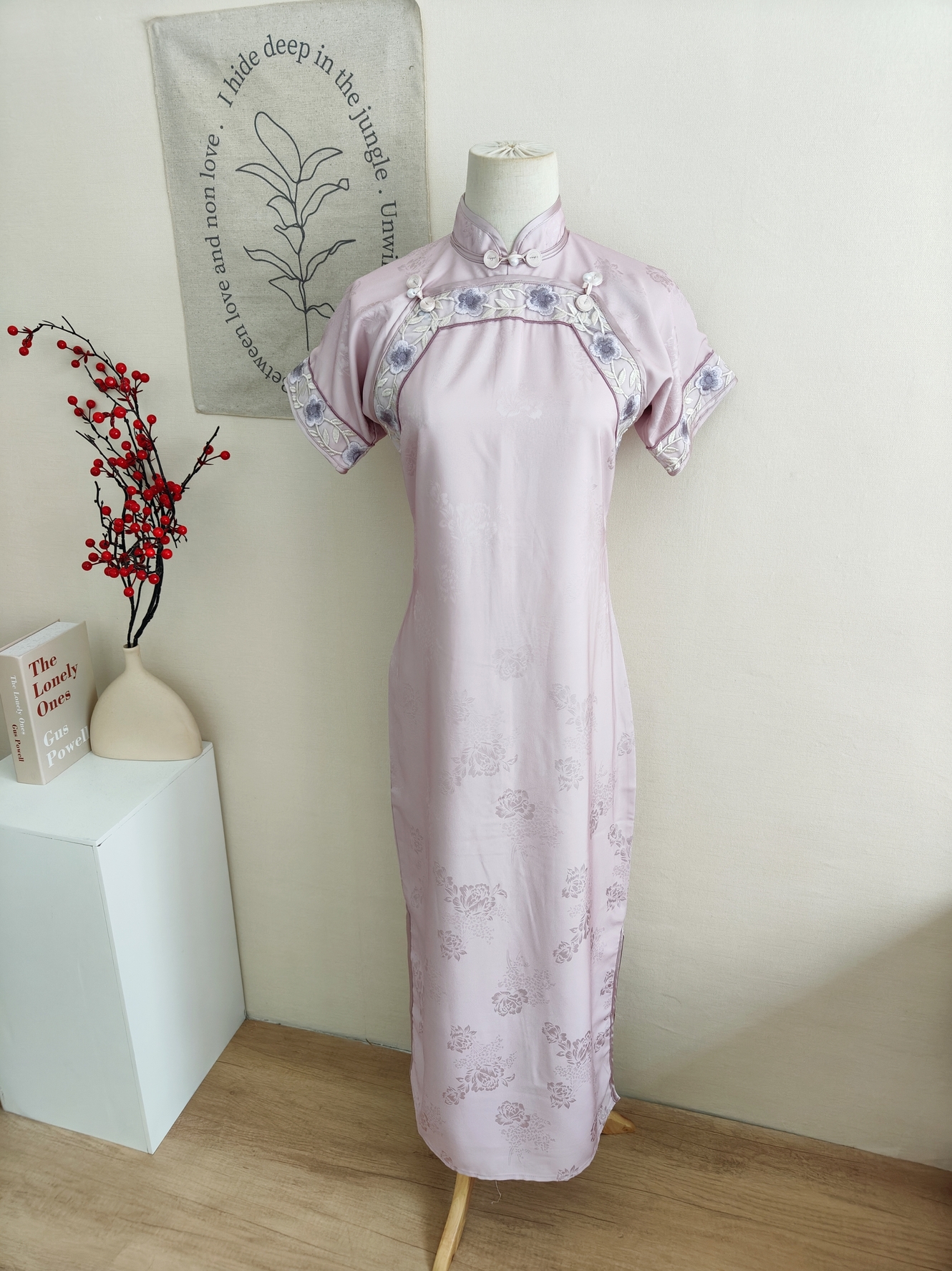 双襟粉紫色长款旗袍 Pink Lilac Long Cheongsam